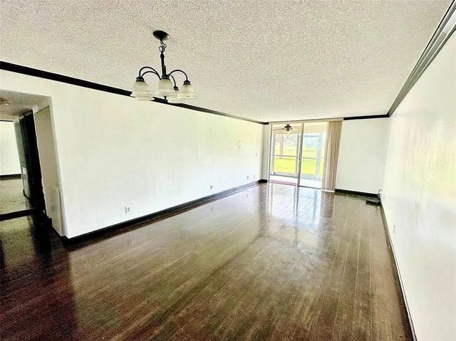 4 of 10 - 3231 Holiday Springs Boulevard #105, Margate, FL