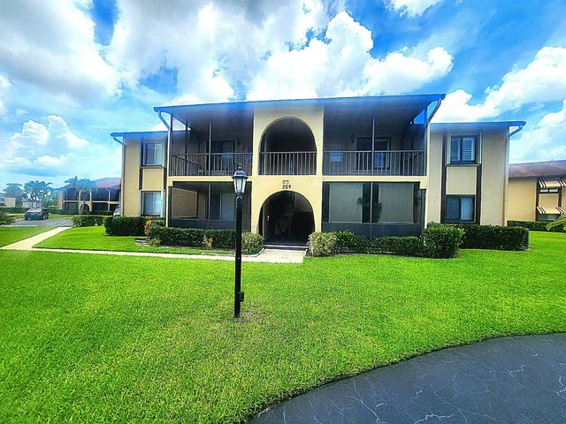 3 of 32 - 209 Pine Hov Circle #b-2, Greenacres, FL