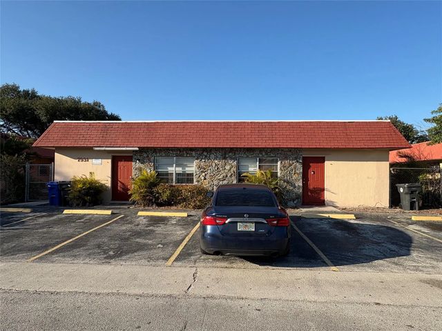 7931 Sw 10th Street, North Lauderdale