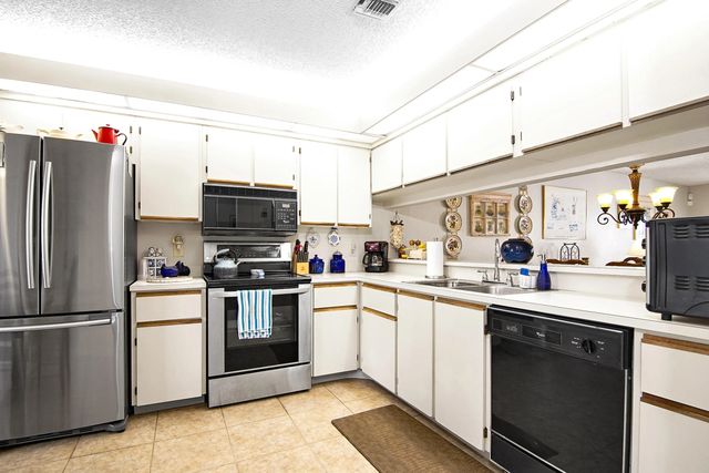 3 of 22 - 6198 Riverwalk Lane #2, Jupiter, FL