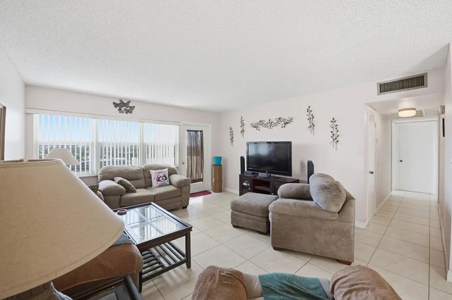 5 of 46 - 401 Golden Isles Drive #1009, Hallandale Beach, FL