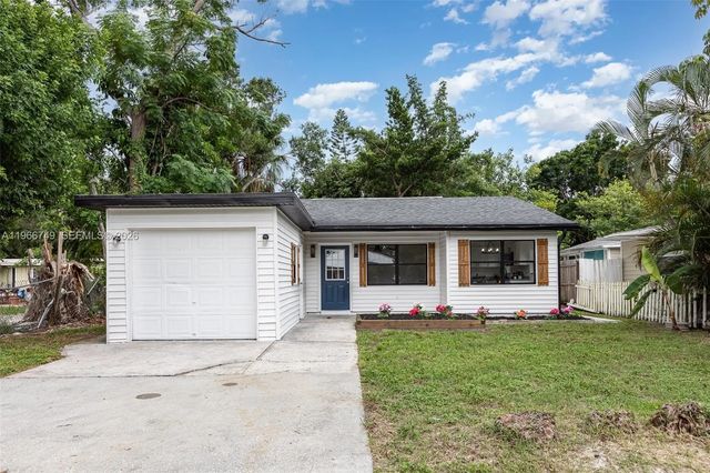 2 of 30 - 2916 Hawthorne Street, Sarasota, FL