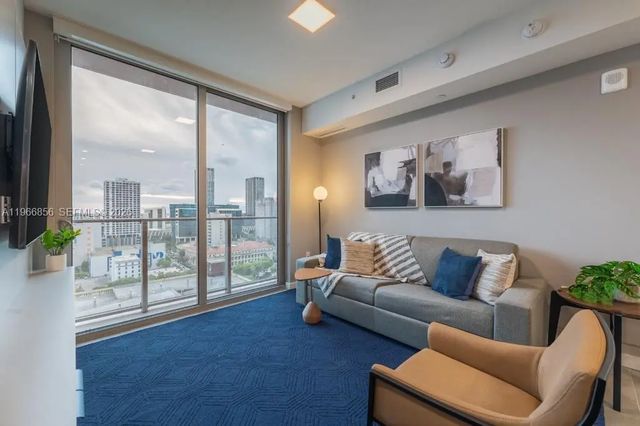 2 of 17 - 227 Ne 2nd Street #1905, Miami, FL