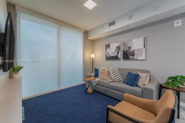 4 of 17 - 227 Ne 2nd Street #1905, Miami, FL