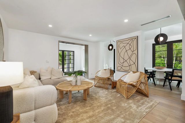5 of 32 - 263 Alhambra Place, West Palm Beach, FL