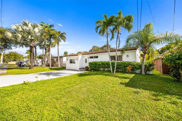 907 N Park Road, Hollywood
