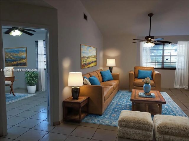 18328 Nw 68th Avenue #h, Hialeah