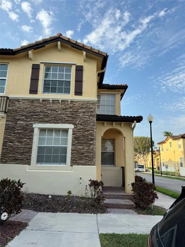 3 of 24 - 9257 Sw 227th Street #11, Cutler Bay, FL