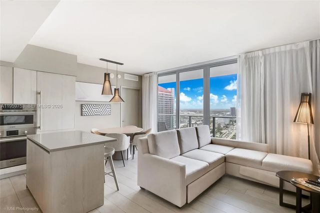 4 of 15 - 4010 S Ocean Drive #r2204, Hollywood, FL
