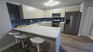 Photo of Listing #F10552535