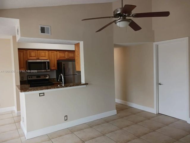 4 of 10 - N/A, Tamarac, FL