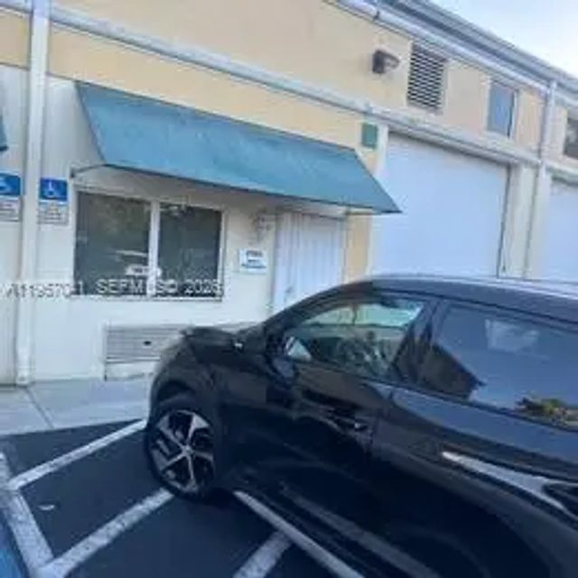2120 Anntom Drive #2, Dania Beach
