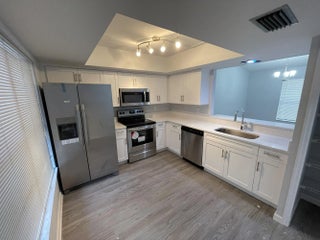 Photo of Listing #R11164422