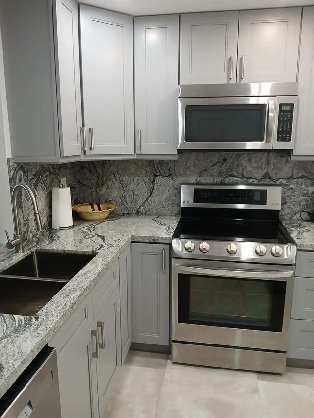 4 of 15 - 1893 S Ocean Drive #605, Hallandale Beach, FL
