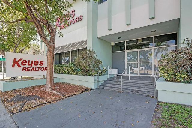 2 of 45 - 1520 E Sunrise, Fort Lauderdale, FL