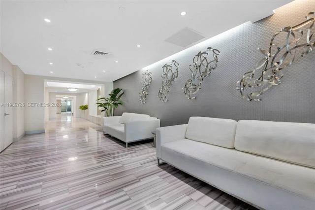 5 of 42 - 3030 Ne 188th Street #602, Aventura, FL