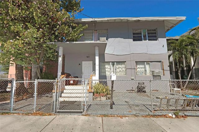 767 Sw 2nd Street, Miami