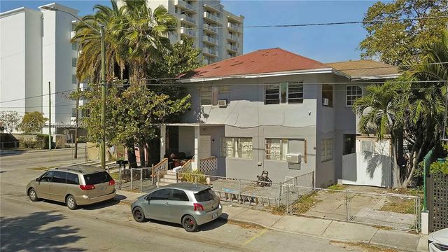 3 of 22 - 767 Sw 2nd Street, Miami, FL