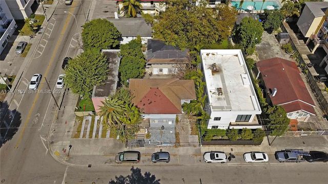 4 of 22 - 767 Sw 2nd Street, Miami, FL