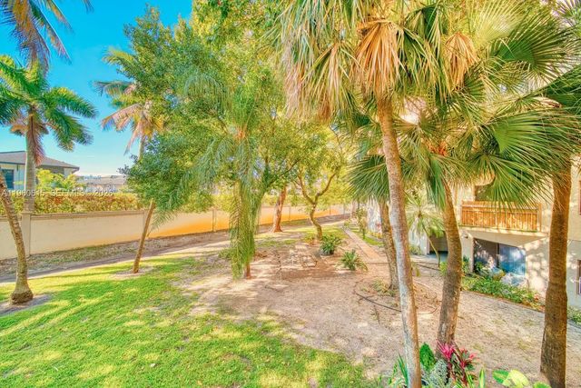 5 of 26 - 8290 Lake Drive #236, Doral, FL
