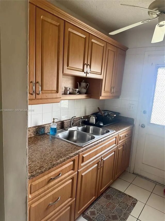 3 of 10 - Ne 14th Ave Ne 14th Avenue #109, North Miami Beach, FL