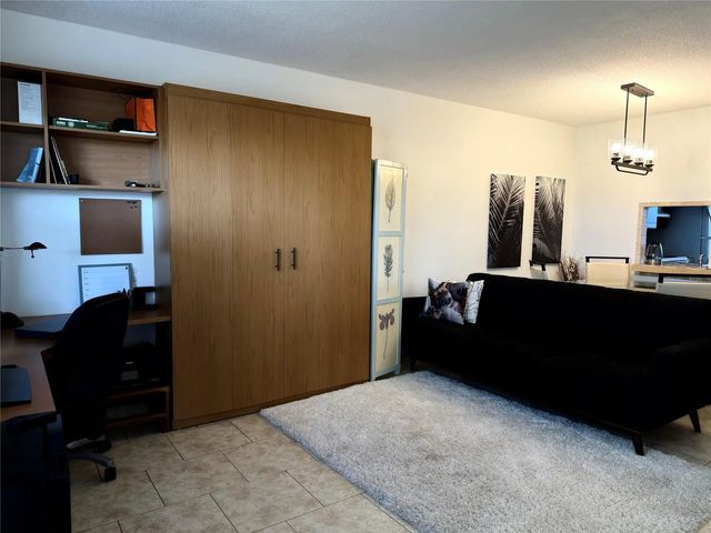 5 of 24 - 4331 Nw 16th Street #d308, Lauderhill, FL