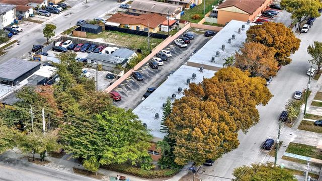 3 of 34 - 10881 Sw 6th Street #7, Sweetwater, FL