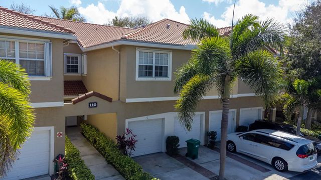 5 of 40 - 110 Lighthouse Circle #h, Tequesta, FL