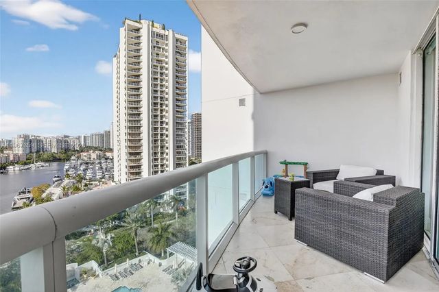 3 of 58 - 19400 Turnberry Way #1012, Aventura, FL