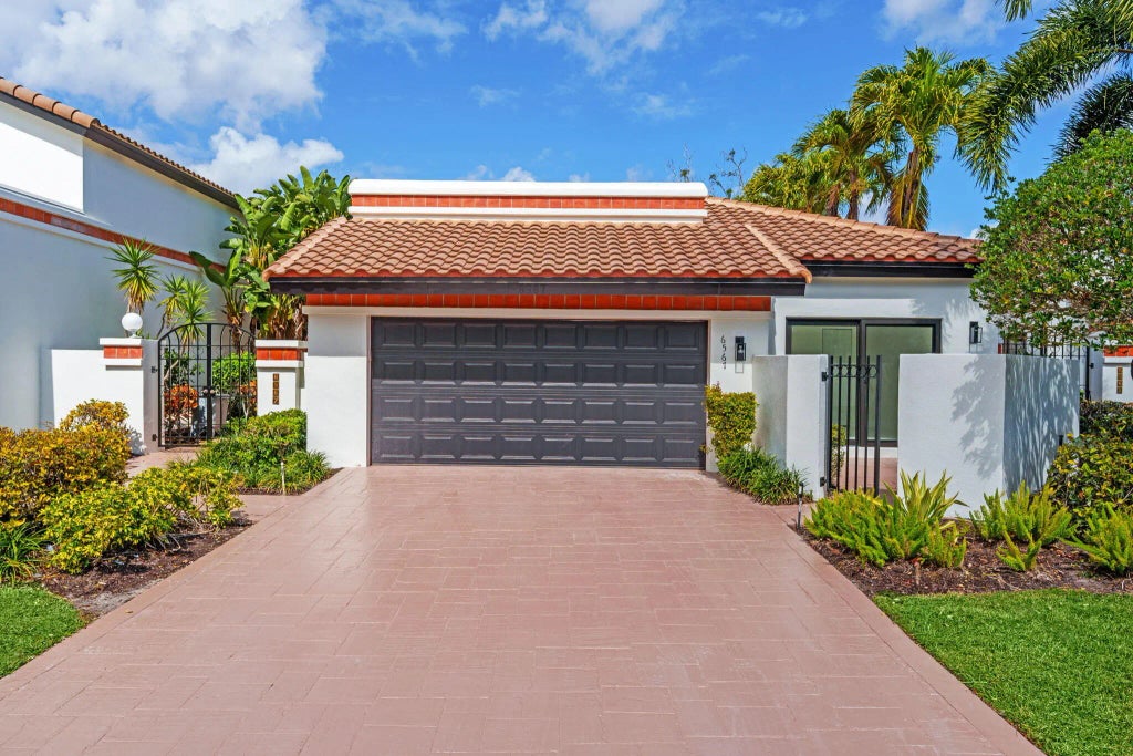 6567 Via Benita, Boca Raton