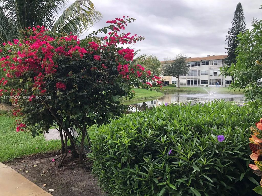 4806 Nw 36th Street #607, Lauderdale Lakes
