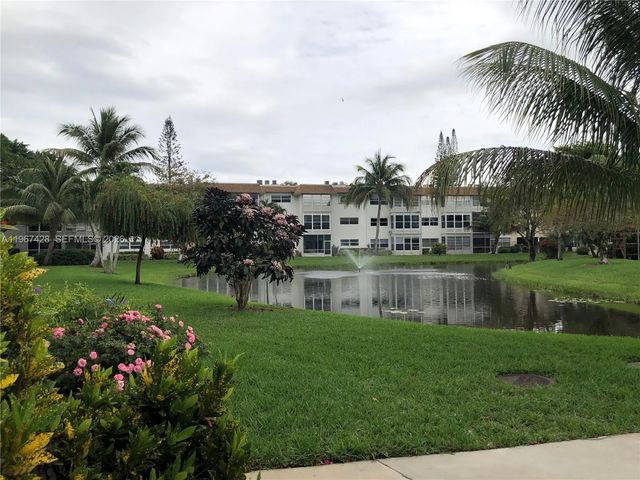 2 of 23 - 4806 Nw 36th Street #607, Lauderdale Lakes, FL