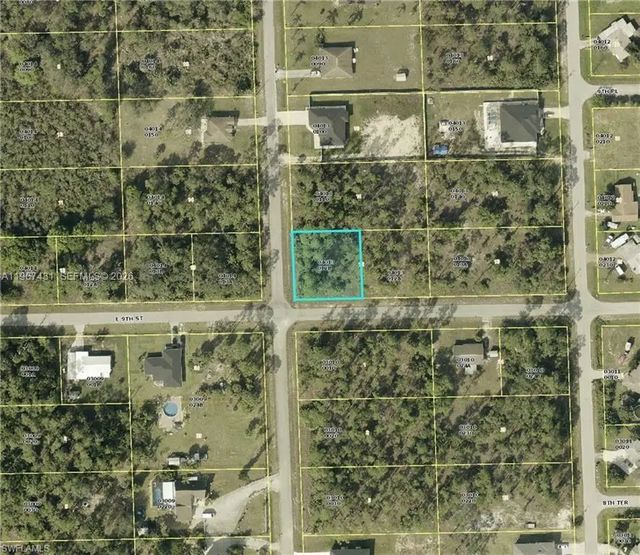 2101 E 9th Street, Lehigh Acres