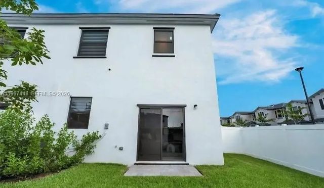 3 of 15 - 20366 Nw 4th Path, Miami Gardens, FL
