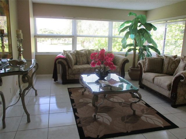 4 of 25 - 9541 Sunrise Lakes Boulevard #210, Sunrise, FL