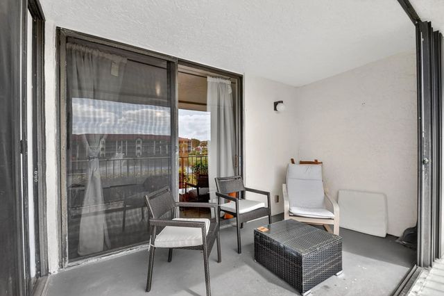 5 of 79 - 7030 Half Moon Circle #117, Hypoluxo, FL