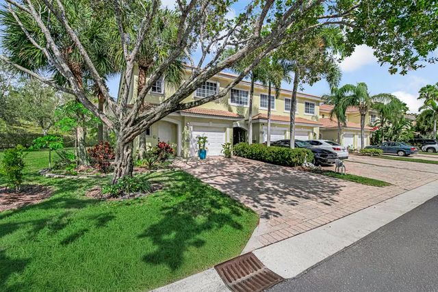3 of 42 - 845 Imperial Lake Road, West Palm Beach, FL