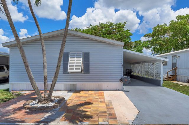5 of 40 - 141 Plantation Boulevard, Lake Worth, FL