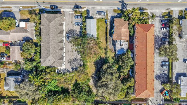 5 of 12 - 2322 Johnson Street, Hollywood, FL
