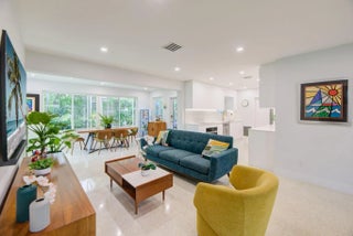 Photo of Listing #F10552544