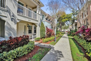 Photo of Listing #F10552681