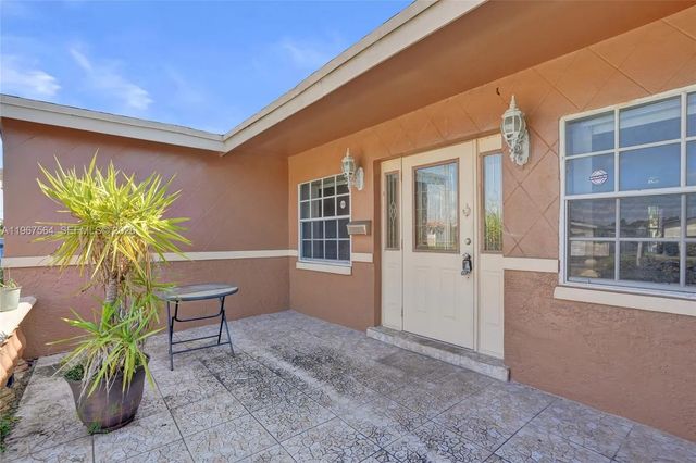 2 of 26 - 4966 Nw 39th Street, Lauderdale Lakes, FL