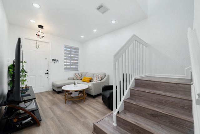4 of 66 - 21105 Nw 14th Place #4, Miami Gardens, FL