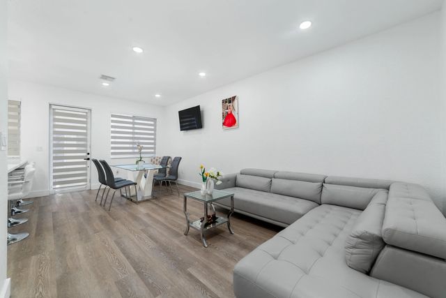 5 of 66 - 21105 Nw 14th Place #4, Miami Gardens, FL