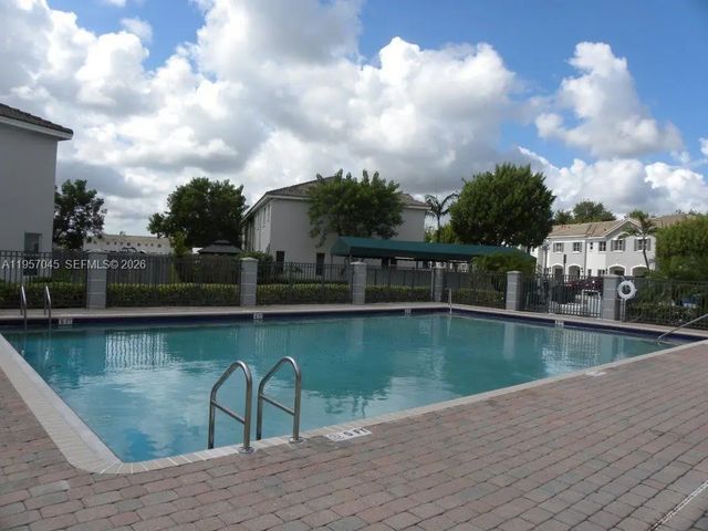 3 of 5 - 1617 Se 30th Street, Homestead, FL