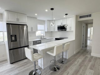 Photo of Listing #R11164670