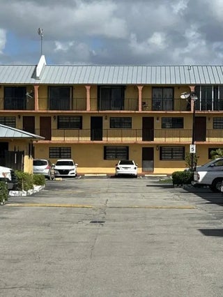 Photo of Listing #F10552725