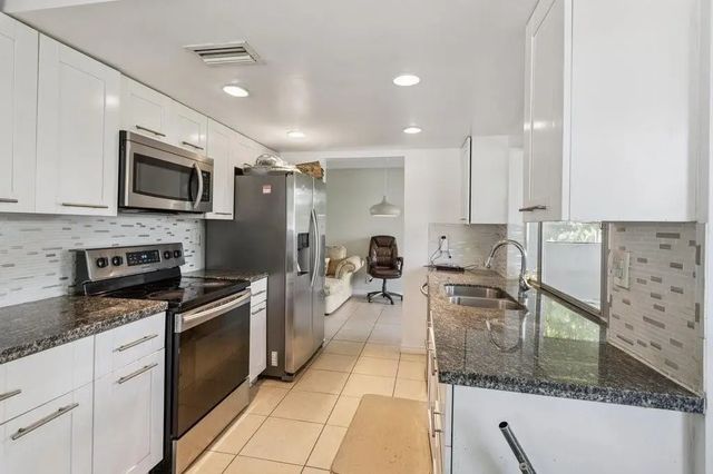 4 of 9 - 6708 Nw 57th Drive, Tamarac, FL