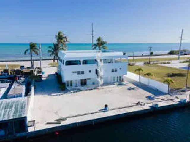 2 of 18 - 74560 Overseas Highway, Islamorada, FL