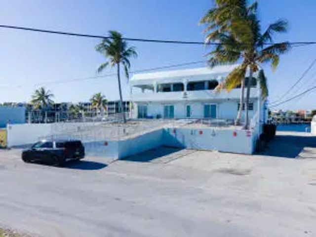 4 of 18 - 74560 Overseas Highway, Islamorada, FL